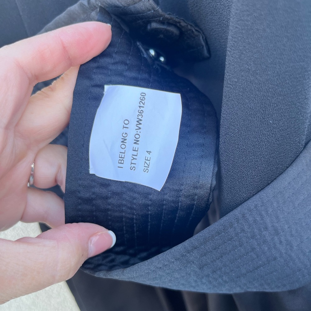 Vera Wang black short bridesmaid dress size 4 one shoulder David’s Bridal - Picture 7 of 12